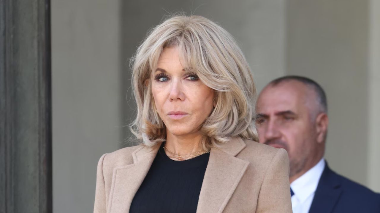 Brigitte Macron : Candace Owens met en garde les avocats de la Première dame &quot;Nous allons exiger…&quot;