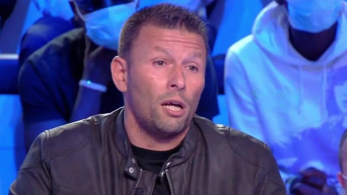 Cyril Hanouna : son chroniqueur Raymond en colère contre Niall Horan (One direction)... &quot;Il me doit 120 euros&quot;