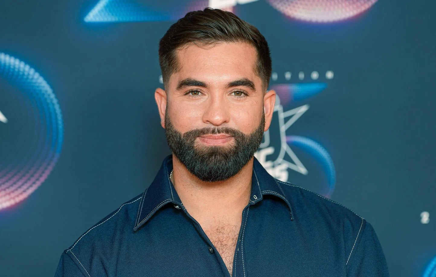 Kendji Girac dévoile enfin le prénom de son fils : le chanteur n’a pas choisi un prénom commun