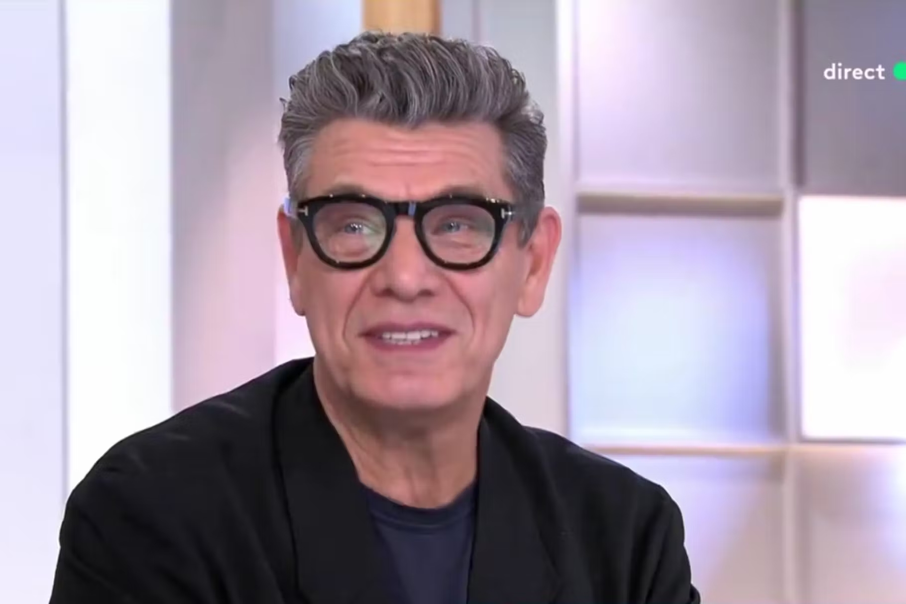 "Comme ceux de ma mère" : Marc Lavoine fait l’éloge d’un détail physique d’Adriana Karembeu "Comme ceux de ma mère" : Marc Lavoine fait l’éloge d’un détail physique d’Adriana Karembeu