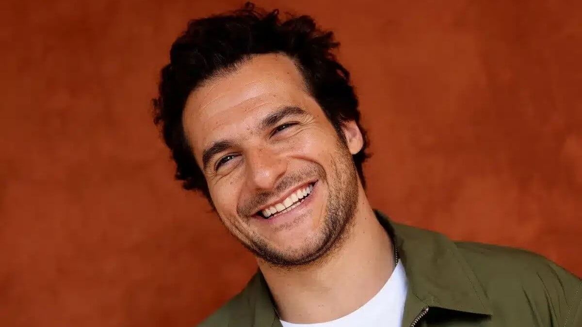 Amir : Christian Estrosi sort du silence après les appels au boycott du concert du chanteur à Nice