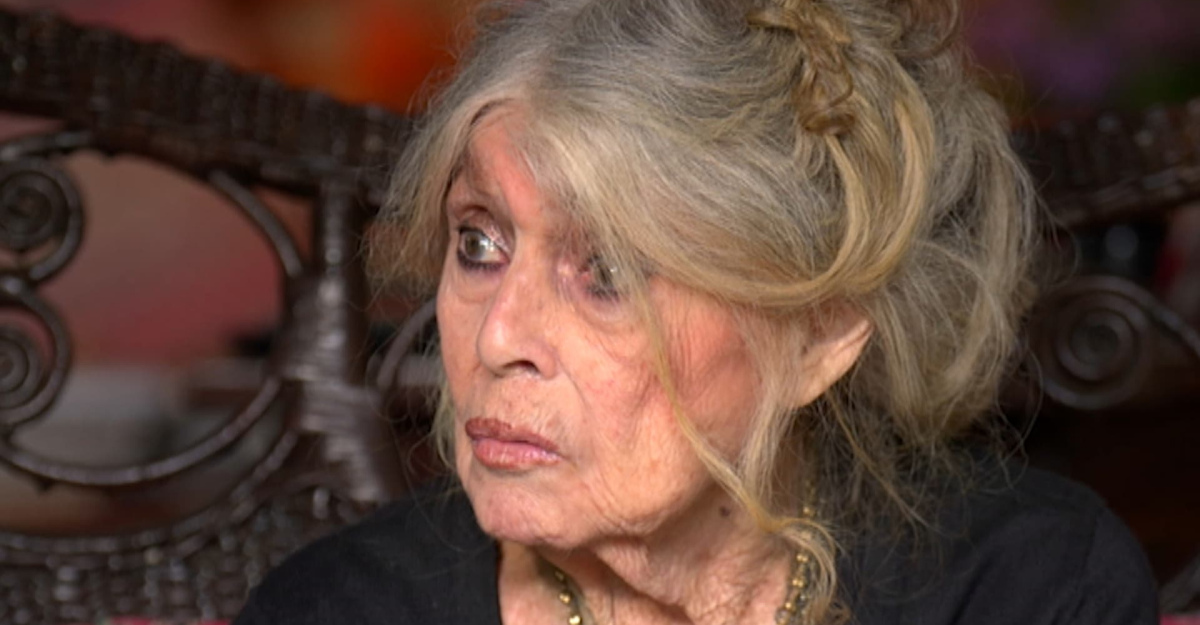 Brigitte Bardot, la fausse annonce de sa mort fait réagir un proche : &quot;Foutez-lui donc la paix&quot;