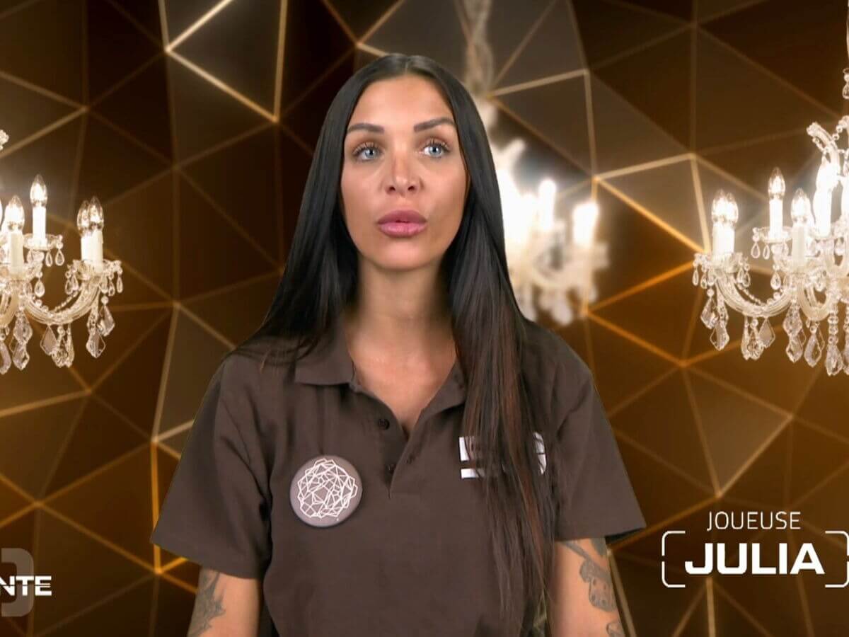 Les Cinquante : Julia Paredes raconte sa grave blessure sur le tournage… "Ça fait très mal"