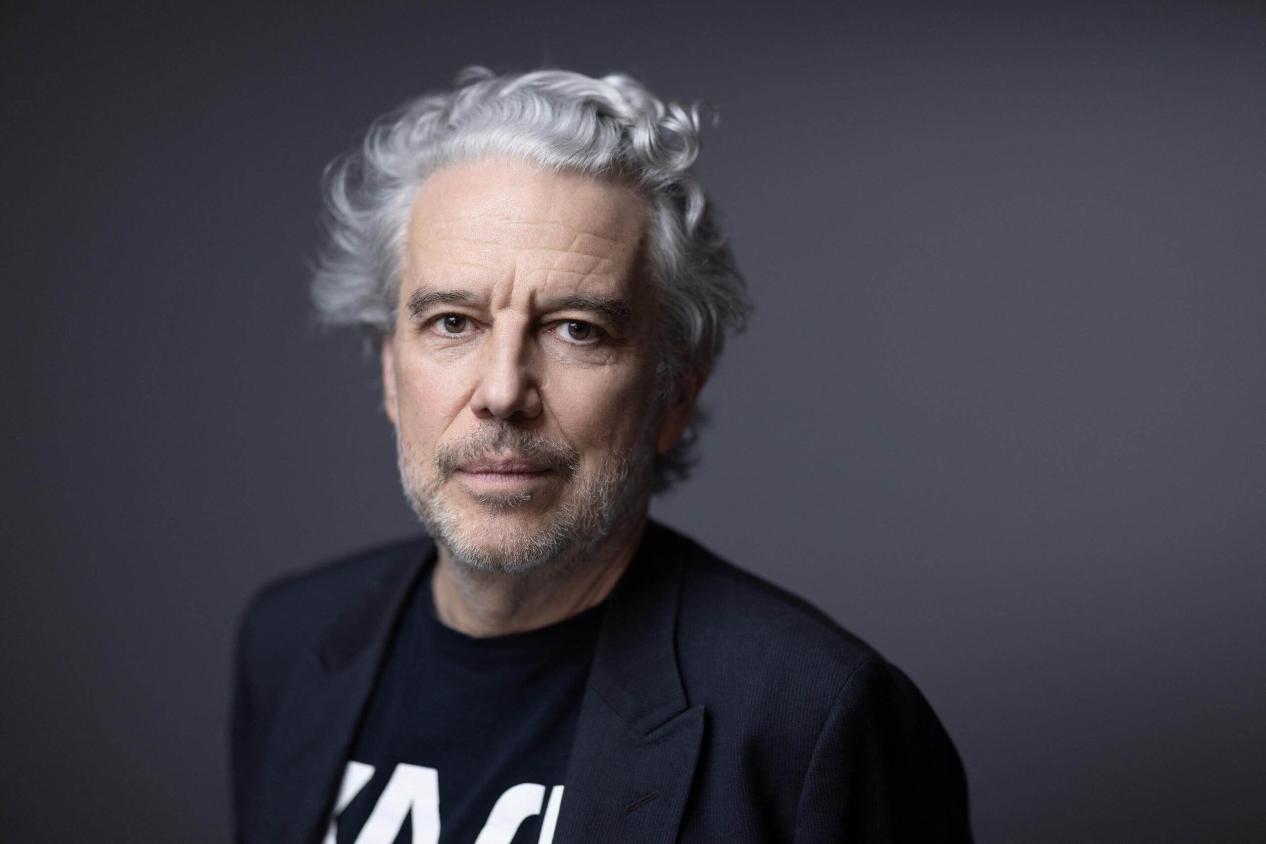 Philippe Vandel revient sur son interview ratée avec Jenifer : &quot;Je ne l'ai jamais racontée…&quot;