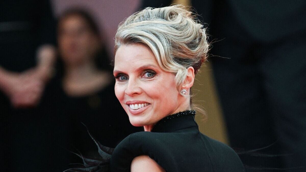 Sylvie Tellier, la main dans le plâtre : "J’ai un peu joué la cow-boy !"