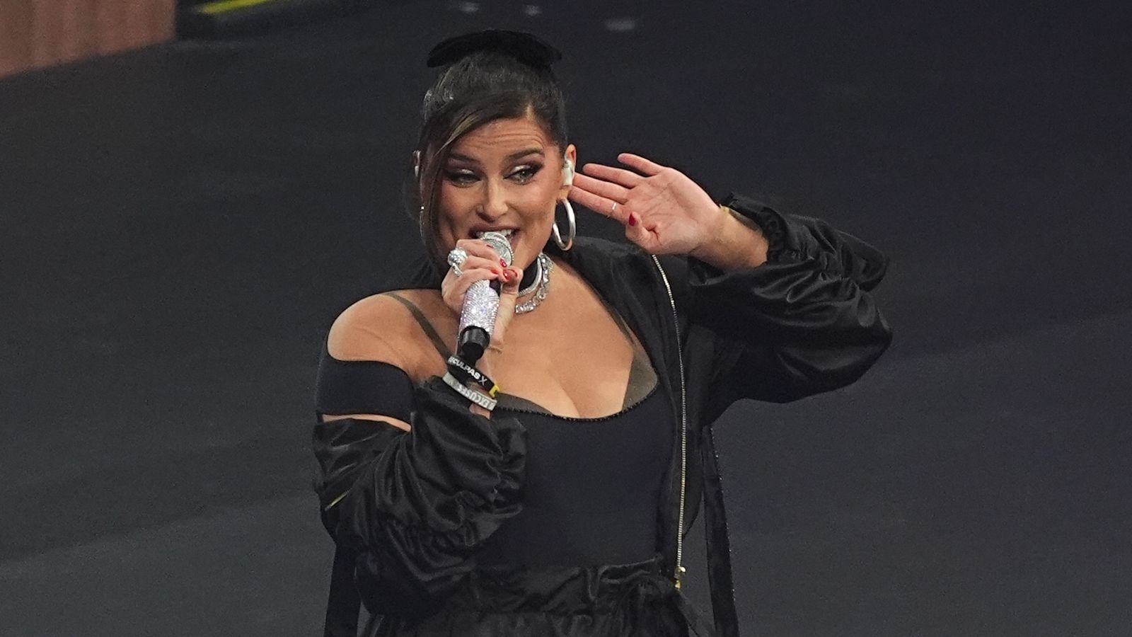 Nelly Furtado : victime de grossophobie, la chanteuse met fin à sa carrière Nelly Furtado : victime de grossophobie, la chanteuse met fin à sa carrière