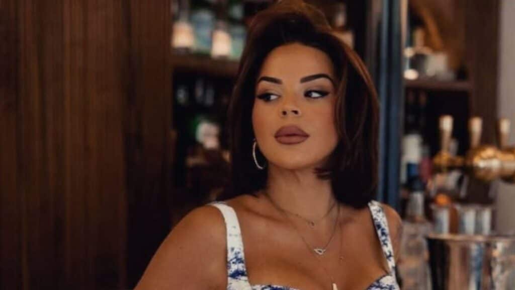 Sarah Fraisou : "anéantie", elle annonce sa rupture avec son nouveau compagnon Sarah Fraisou : "anéantie", elle annonce sa rupture avec son nouveau compagnon