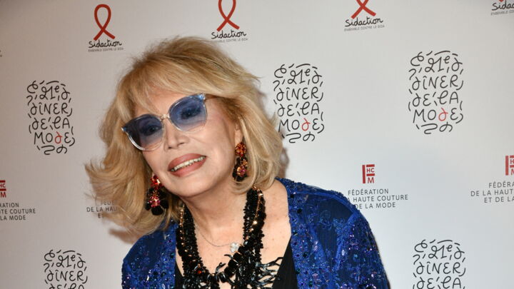 Amanda Lear de retour avec un nouvel album : la chanteuse dévoile enfin son âge