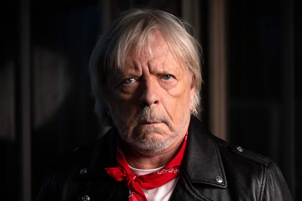 Lolita et Cerise en guerre pour l’héritage de Renaud ? Elles sortent du silence