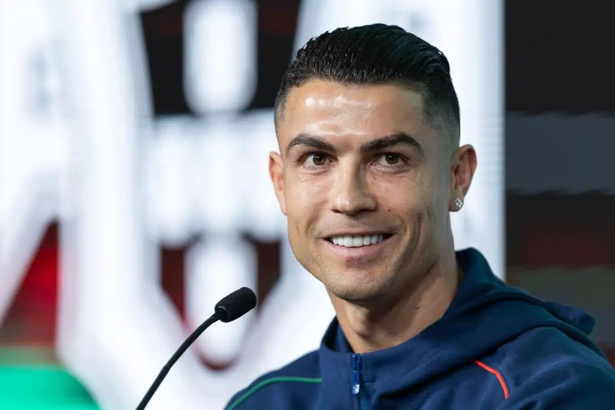 Cristiano Ronaldo : cette chroniqueuse française qui ne l'aurait pas laissé indifférent !