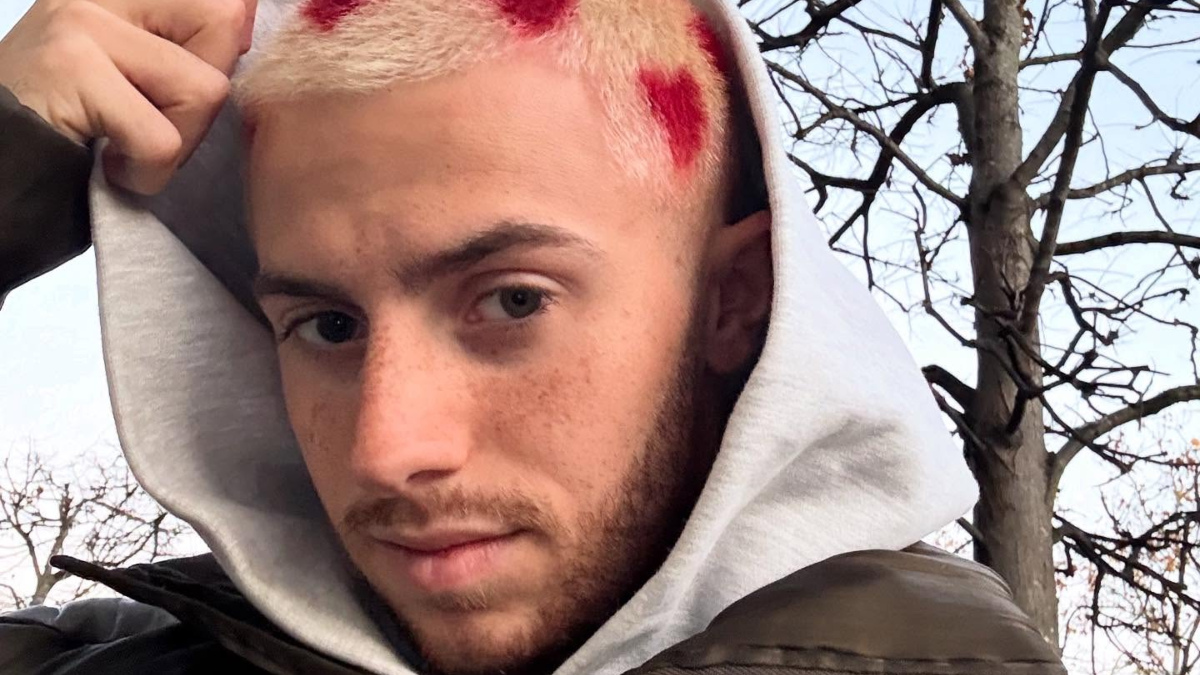 Michou, 24 ans, petit dernier d'une fratrie de 10 enfants : &quot;Mon plus grand frère a fêté ses 50 ans&quot;