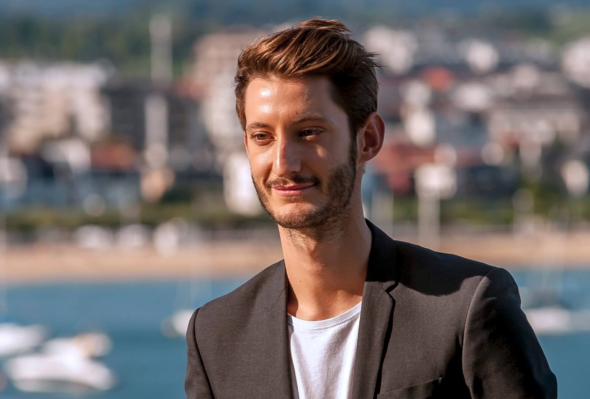 Pierre Niney évoque sa plus grande peine : &quot;Faut apprendre à vivre avec…&quot;