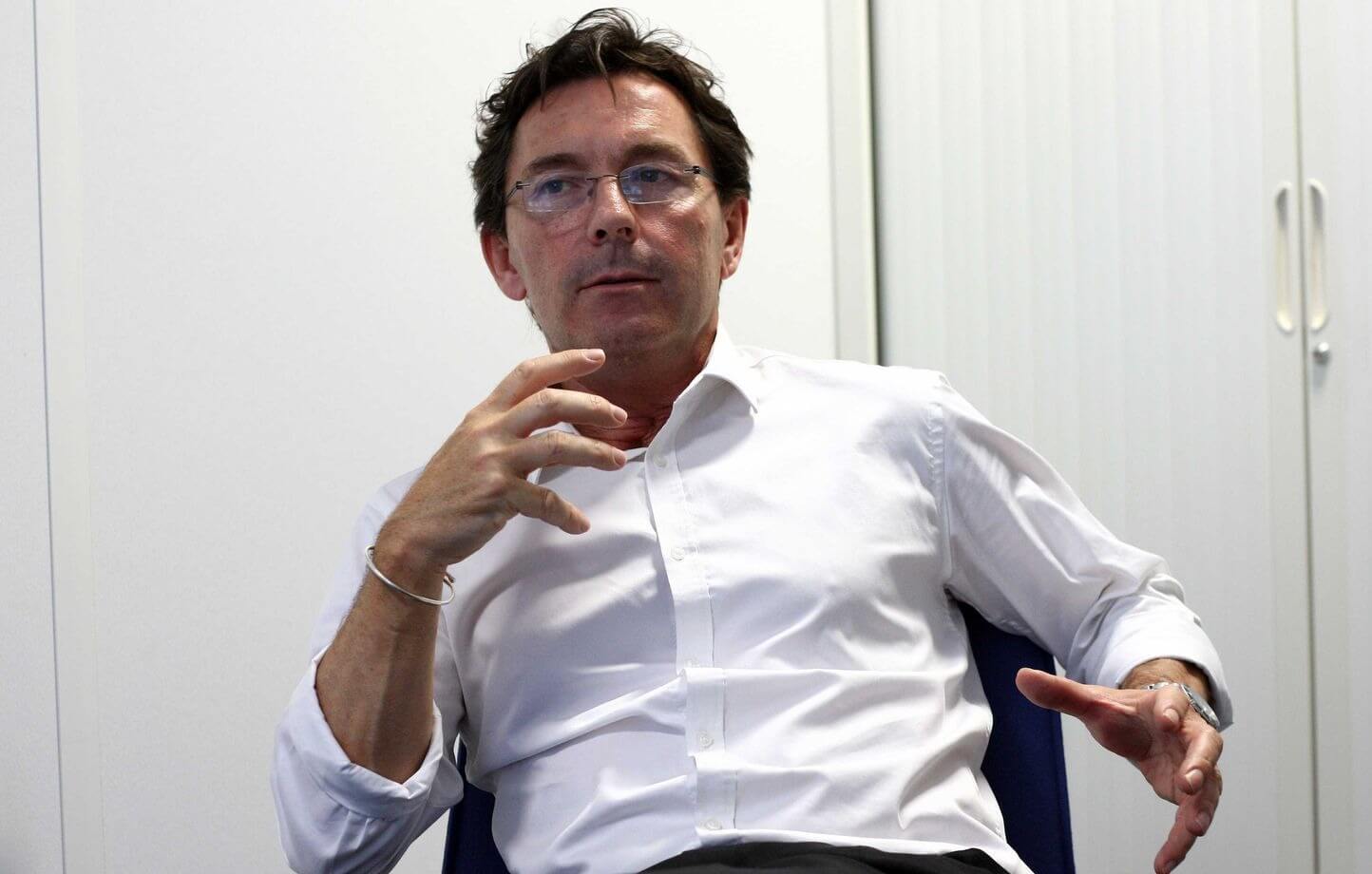 Mort du journaliste Renaud Revel : l’ex-chroniqueur de &quot;TPMP&quot; s’est éteint à l’âge de 71 ans