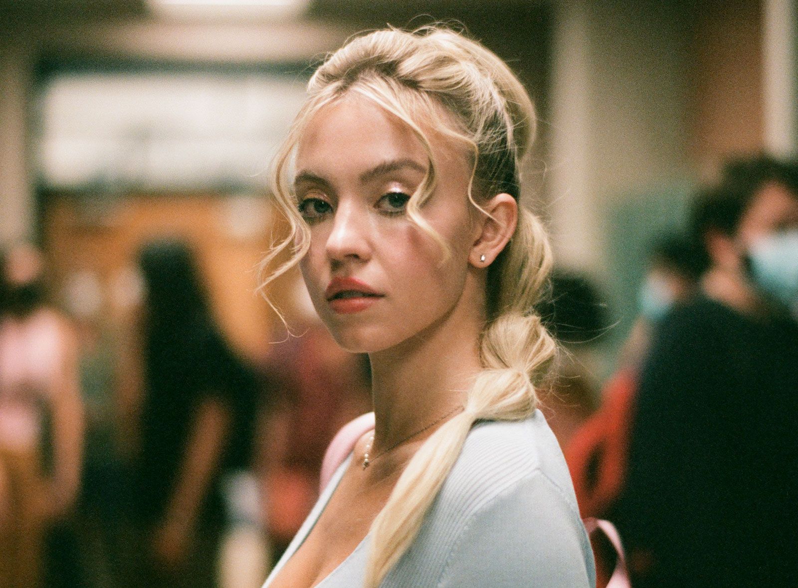 Sydney Sweeney d'égérie à star controversée : retour sur la polémique...