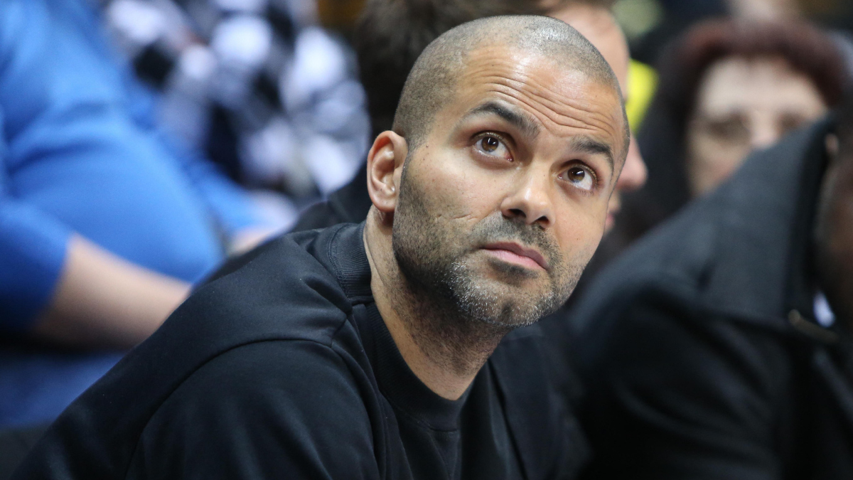 Tony Parker : Près d’un mois après le décès de son père il se confie... &quot;Les semaines les plus difficiles de ma vie&quot;
