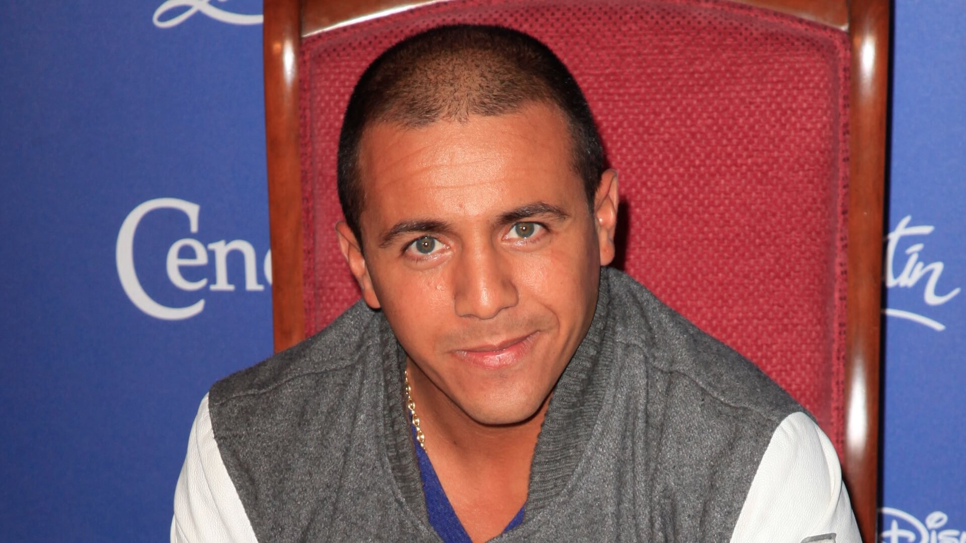 &quot;Pierre Palmade faisait des blagues racistes&quot; : Faudel balance sur son expérience au sein des Enfoirés