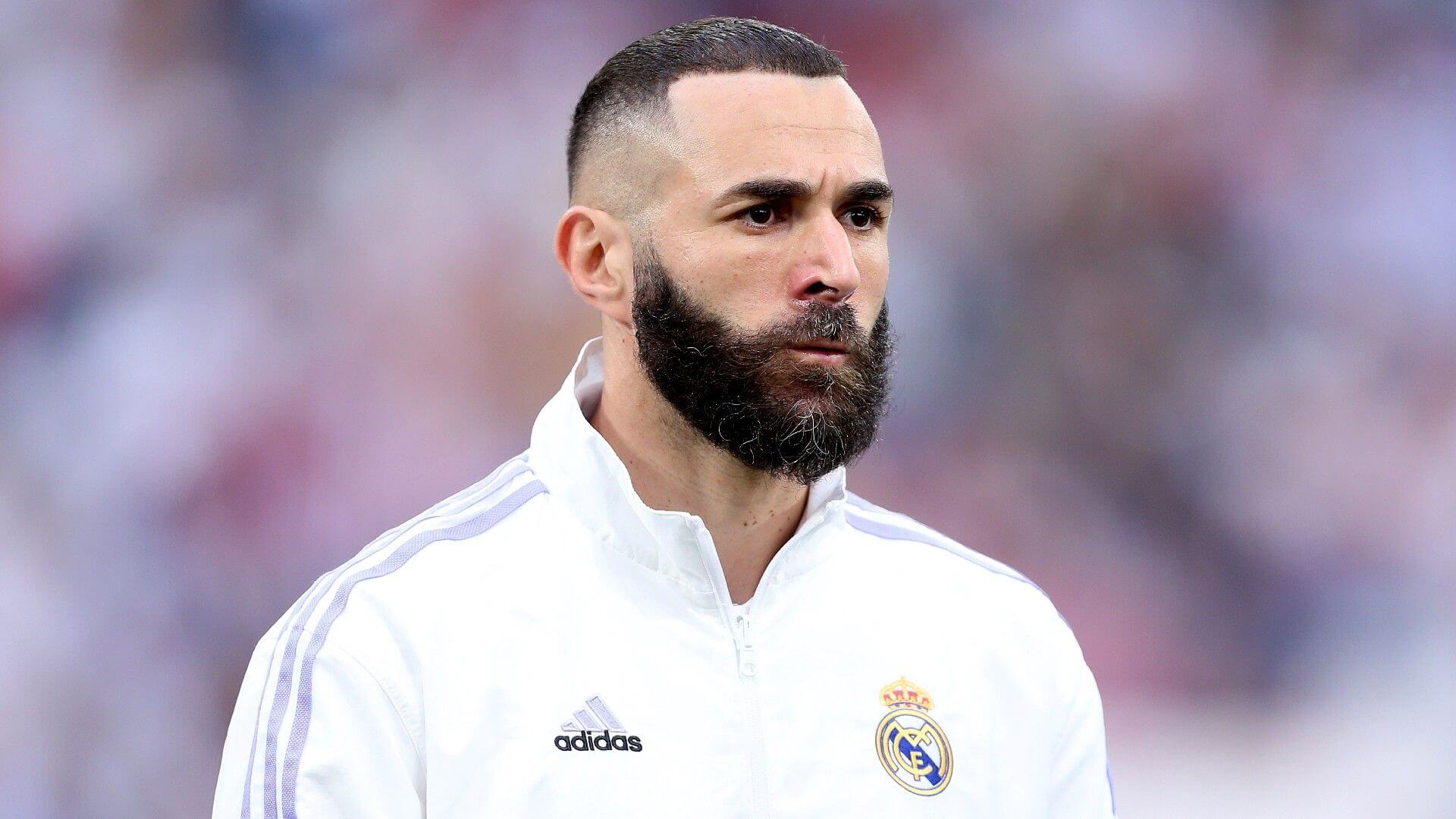 Karim Benzema monte au créneau afin de défendre sa femme Lyna Khoudri face à un militant d’extrême droite