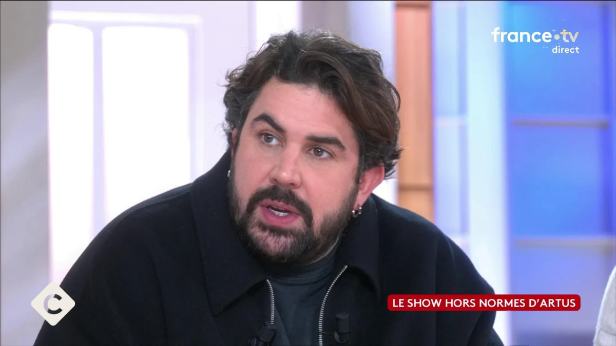 Artus interrogé sur ses débuts difficiles : &quot;On ne va peut-être pas revenir là-dessus&quot;