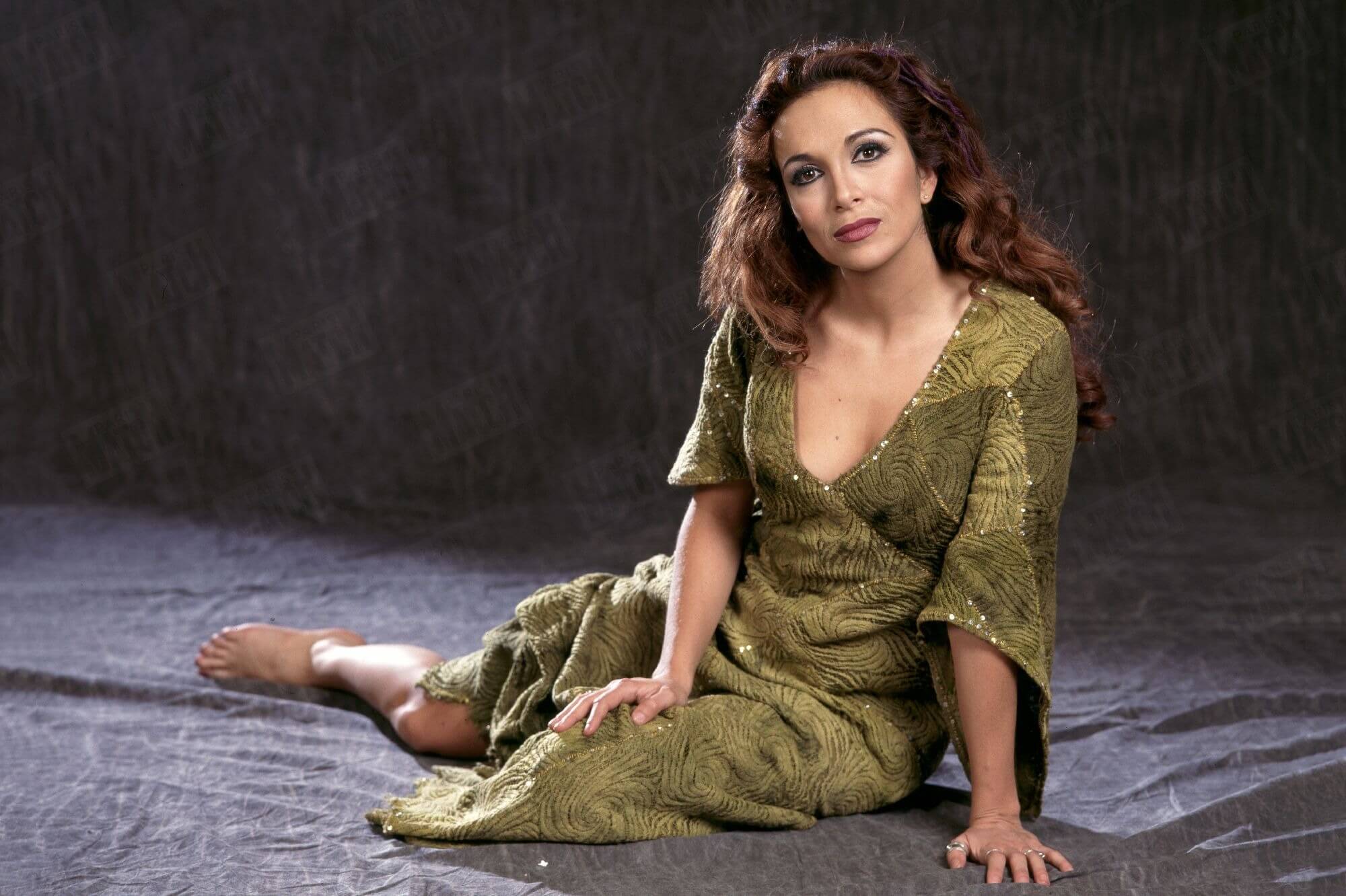 Hélène Ségara revient sur ce geste inattendu face à un artiste de Notre-Dame de Paris : "Je l’ai cogné…"