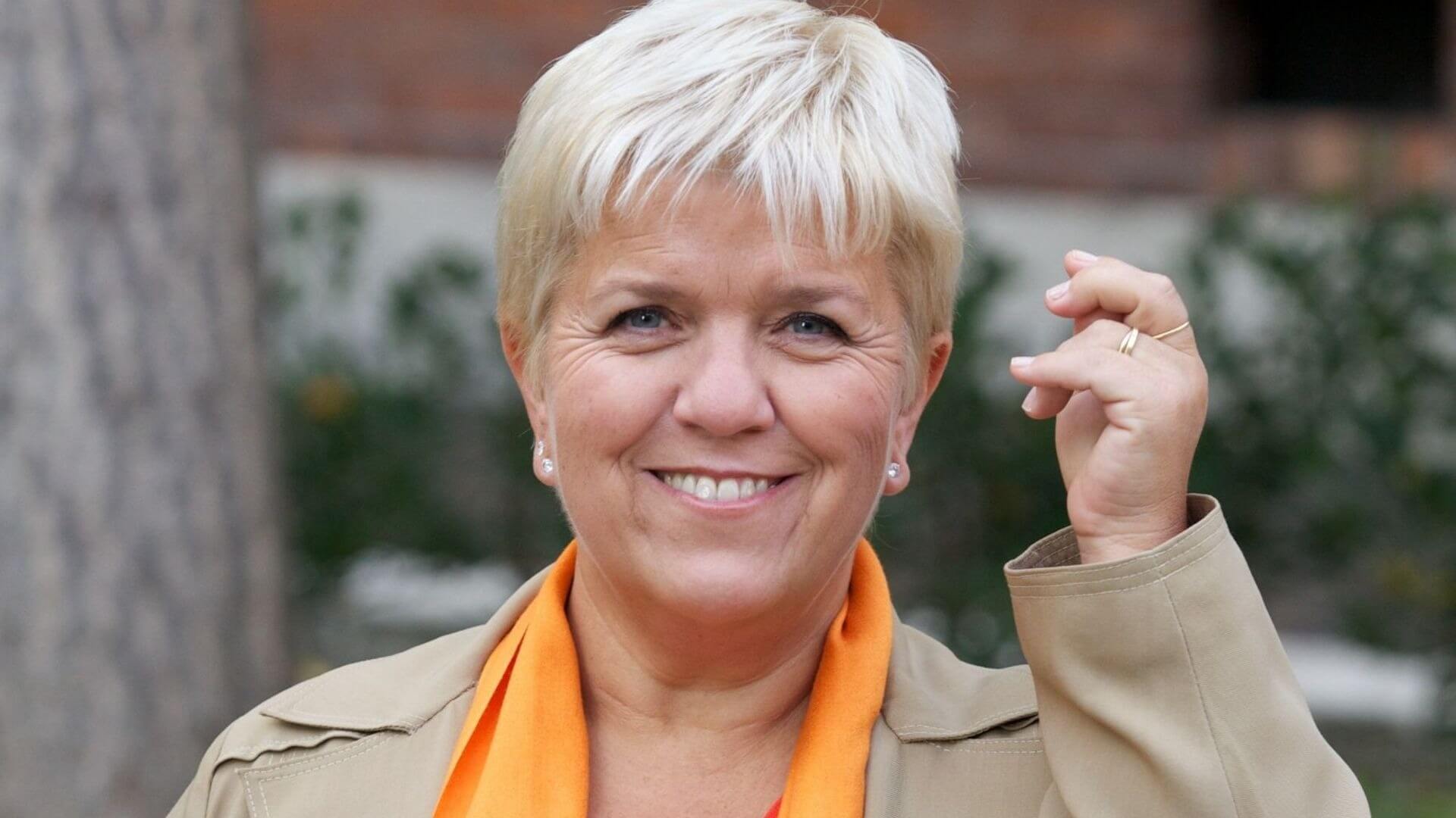 Gilles Verdez apporte des détails sur l’état de santé de Mimie Mathy : "Elle est appareillée…"