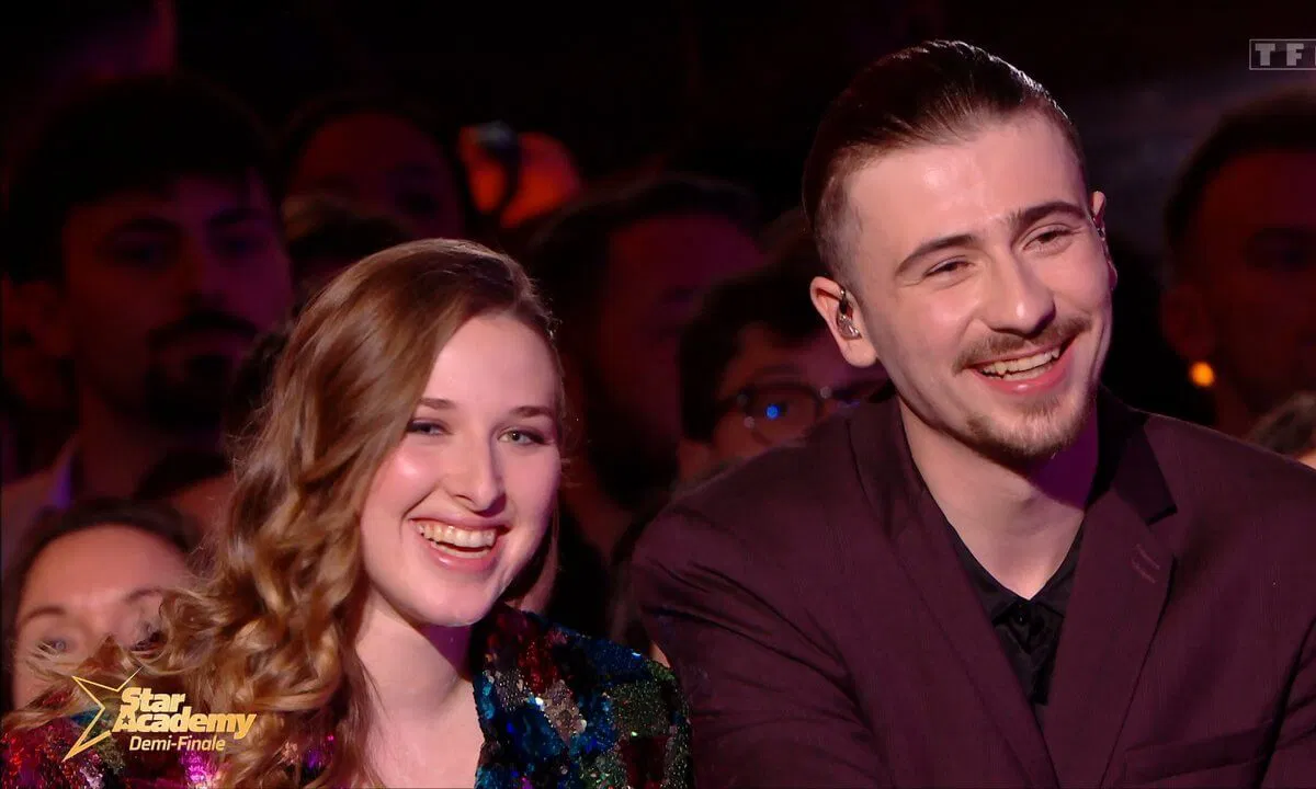 Pierre Garnier : Héléna le rejoint sur scène en plein concert... Un détail affole les fans