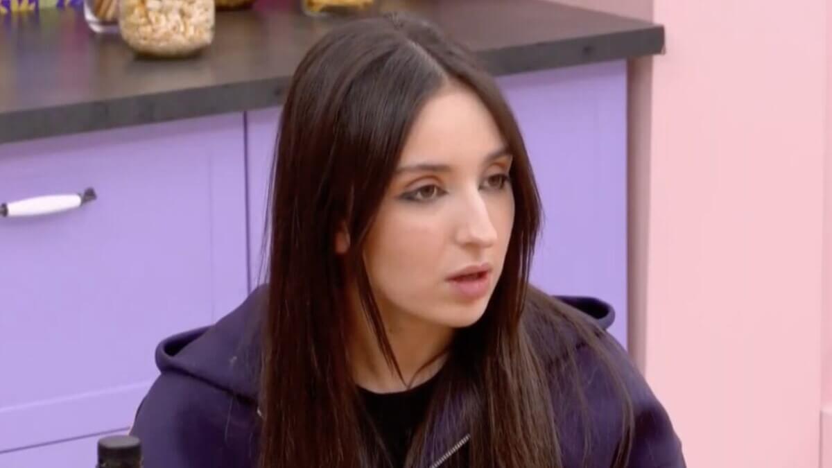 Star Academy : ce chanteur emblématique qu’Ambre avoue ne pas connaître… "C’est qui ?"