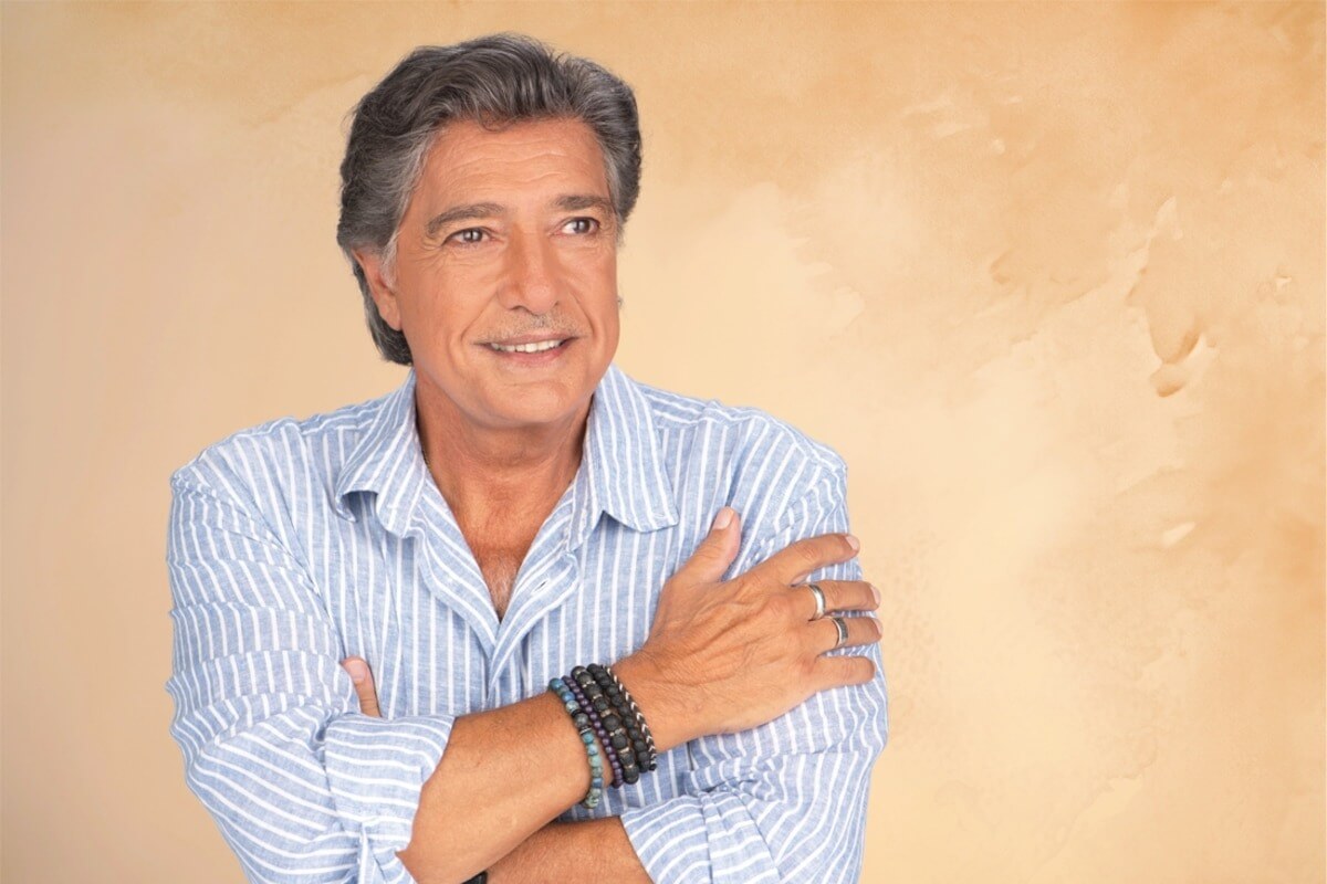 Frédéric François revient sur ces années où il cachait sa femme Monique au public : "Personne n’en savait rien"