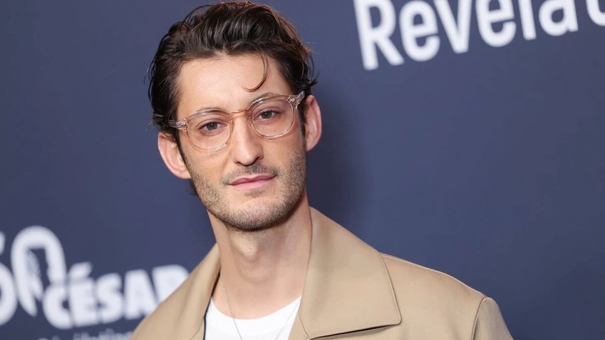 Pierre Niney : cette règle qu’il s’impose pour préserver sa santé mentale