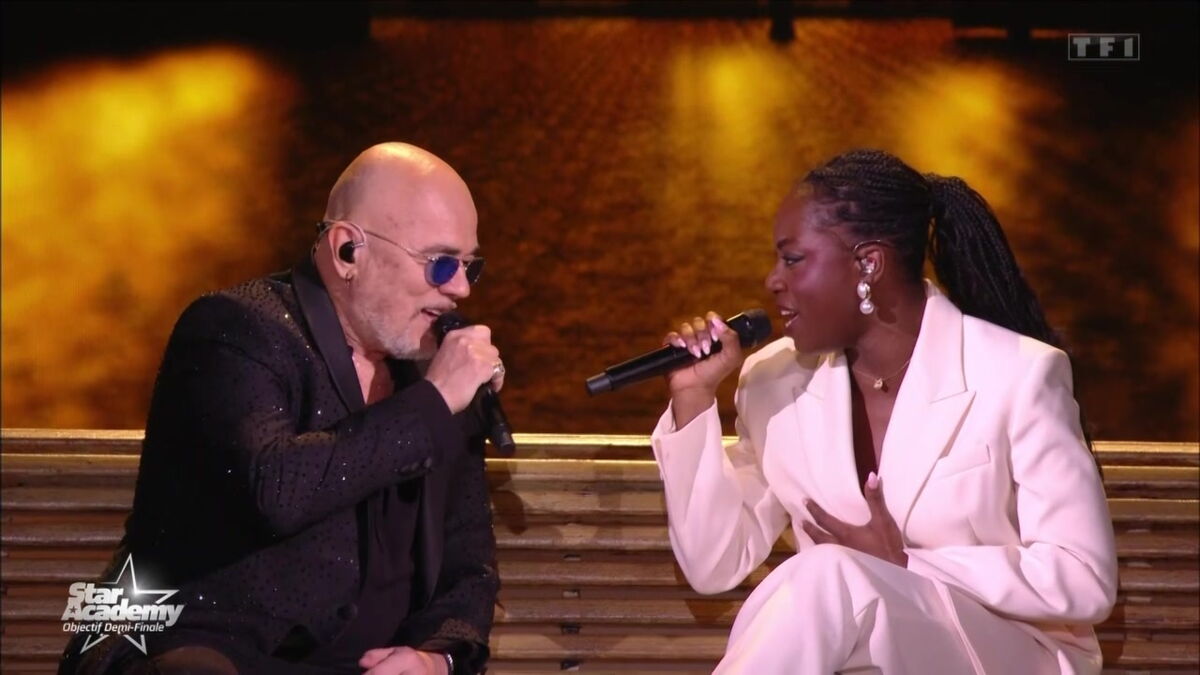 "Smile !" : la consigne inattendue de Pascal Obispo à Sarah avant leur duo sur la Star Academy
