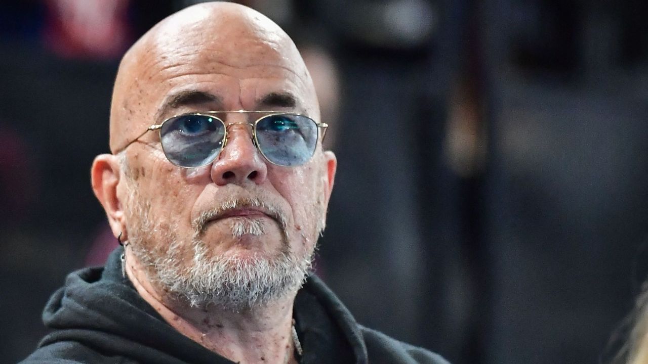 "Je n’ai pas le physique" : Pascal Obispo ne partira pas en tournée pour son prochain album