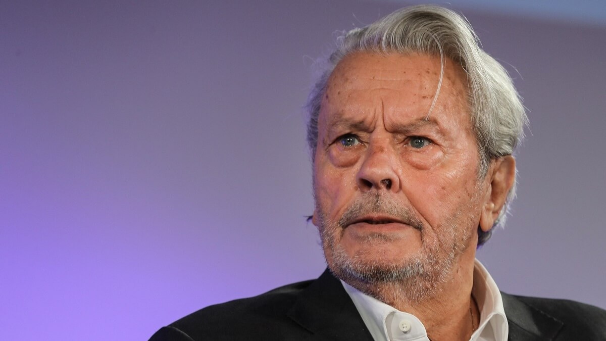 Frédéric Lopez apporte son soutien à une femme victime d’une arnaque