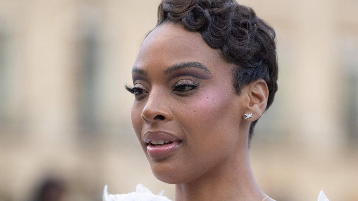 Angélique Angarni-Filopon (DALS) s’agace des commentaires des internautes…"Soyez heureux pour moi…"