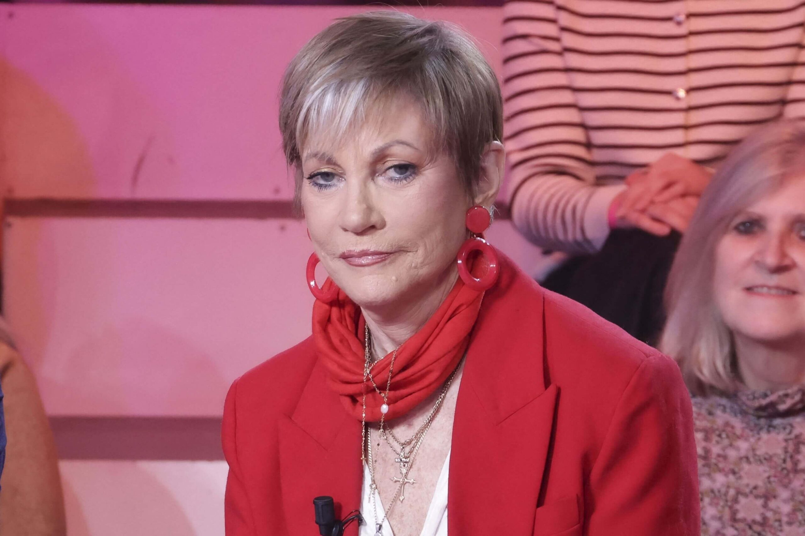 Isabelle Morini-Bosc sort la sulfateuse contre Léa Salamé : "Elle fait moins bien qu’Anne-Sophie Lapix"