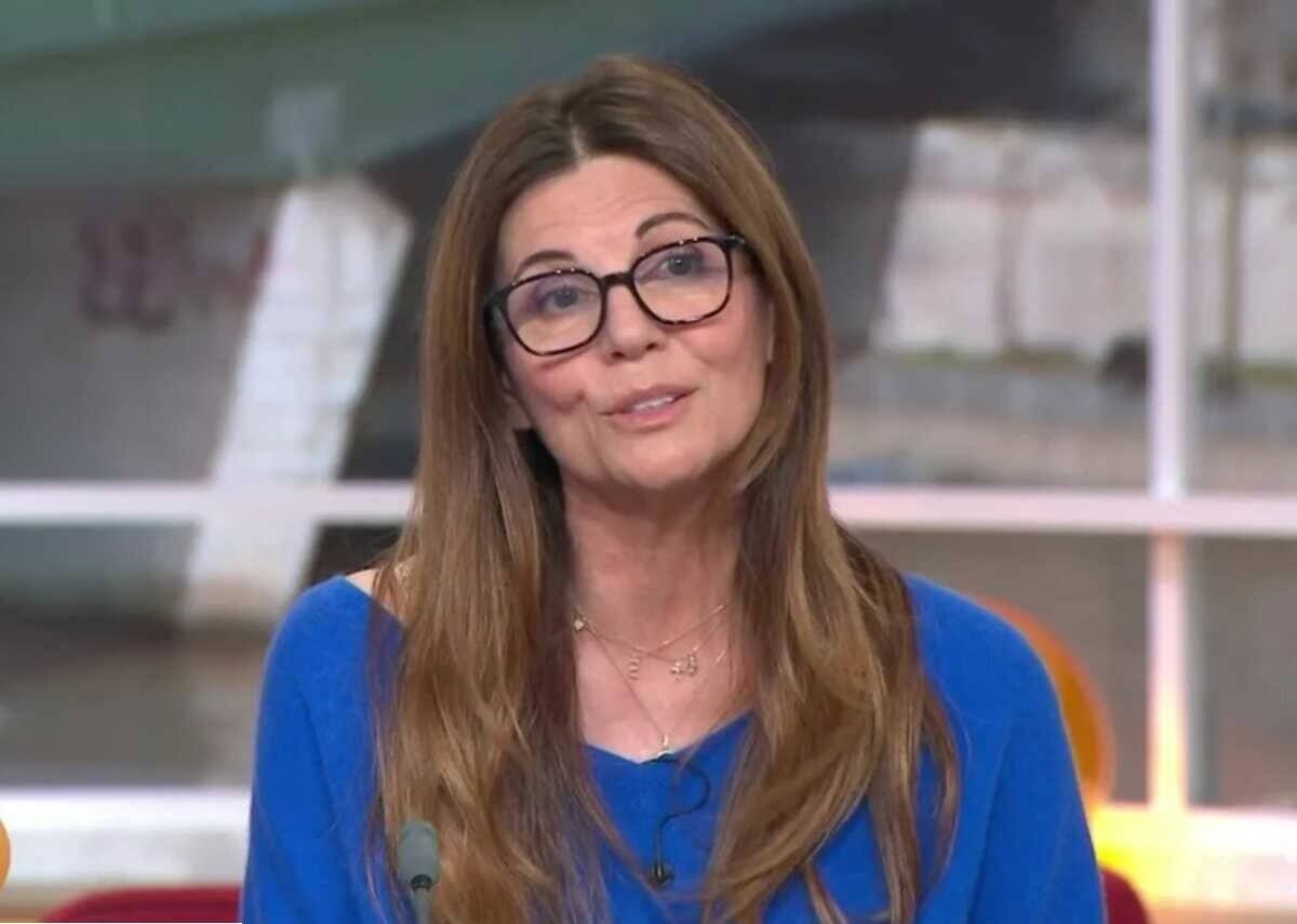 Véronika Loubry sort de ses gonds face aux critiques : "Vous n’avez pas autre chose à faire ?"