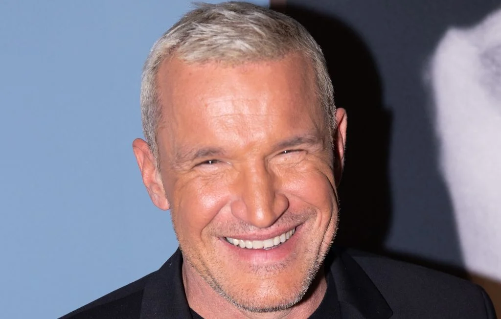 Benjamin Castaldi réagit aux critiques après son selfie torse nu : "J'ai un peu amélioré parce que…"