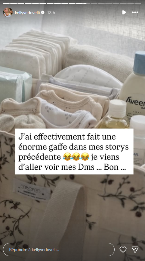 Kelly Vedovelli enceinte, elle laisse échapper une information de taille : "J’ai fait une énorme gaffe"