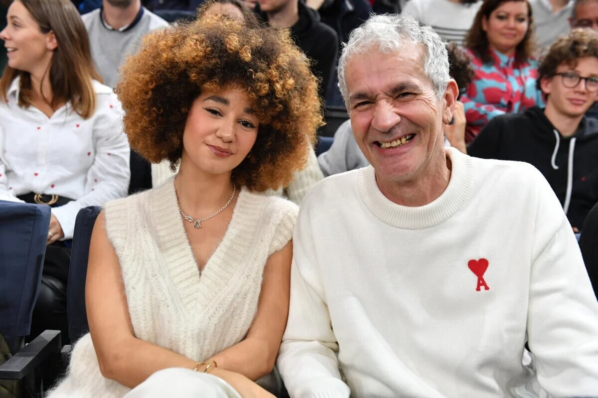 Léna Situations : son père lance un appel aux dons et choque la Toile… "Sa fille est trop pingre ?"