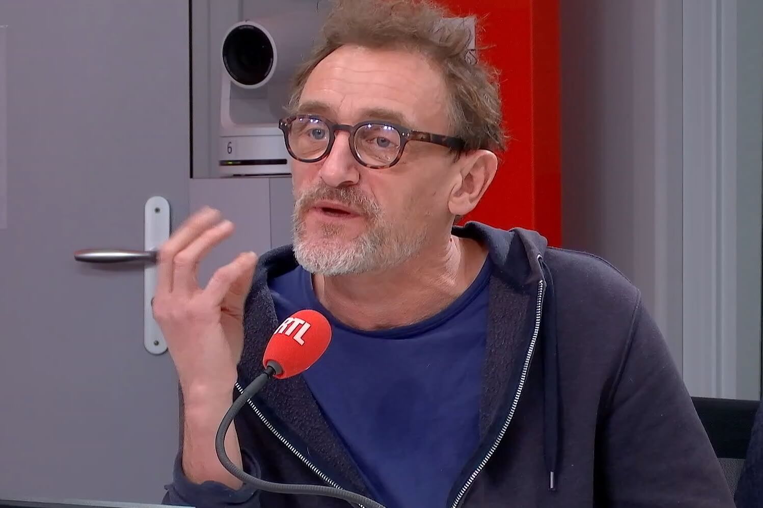 Jean-Paul Rouve décoré par Emmanuel Macron : cette vidéo qui divise la Toile