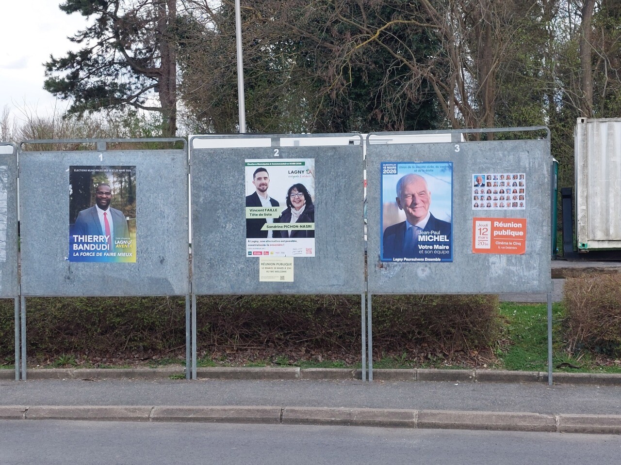Municipales 2026 : les bulletins insolites découverts dans l'urne !