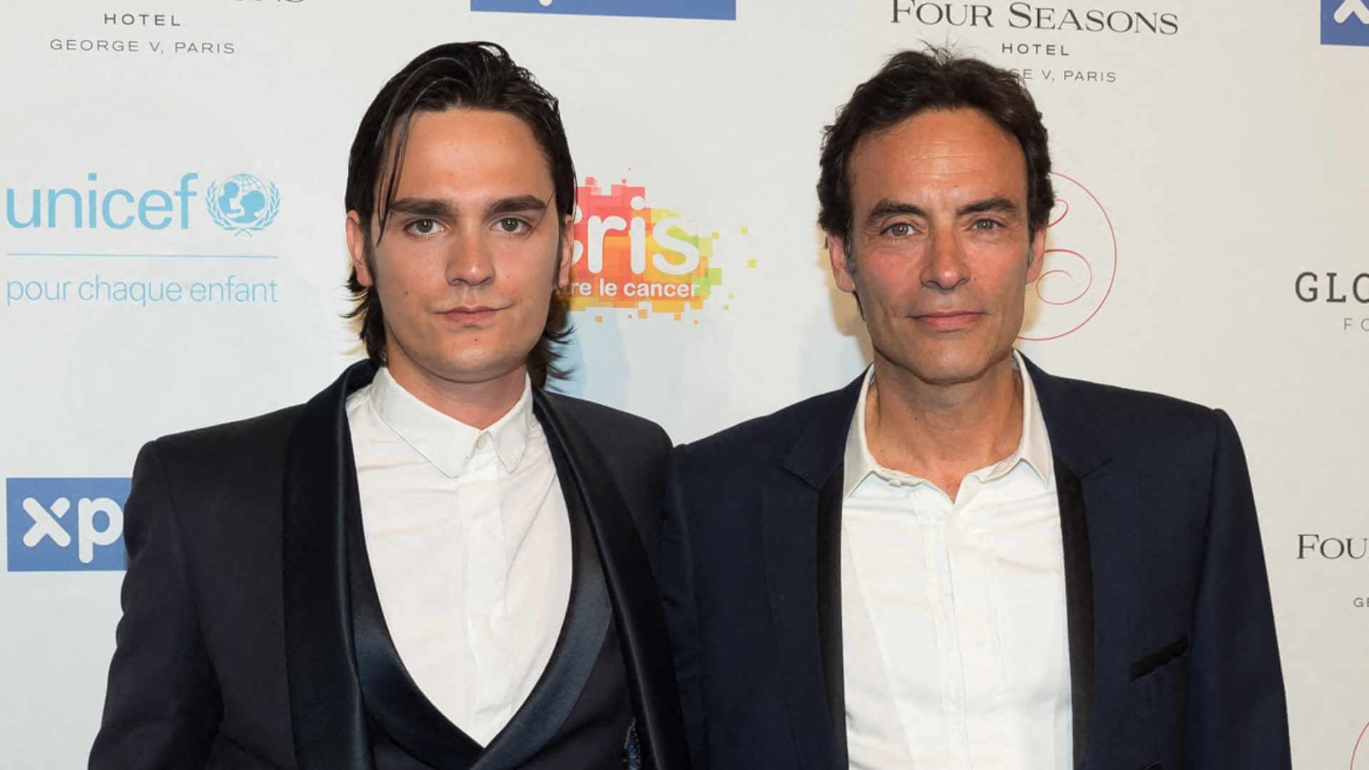 "Un esprit dérangé" : Anthony Delon annonce porter plainte contre Alain-Fabien Delon