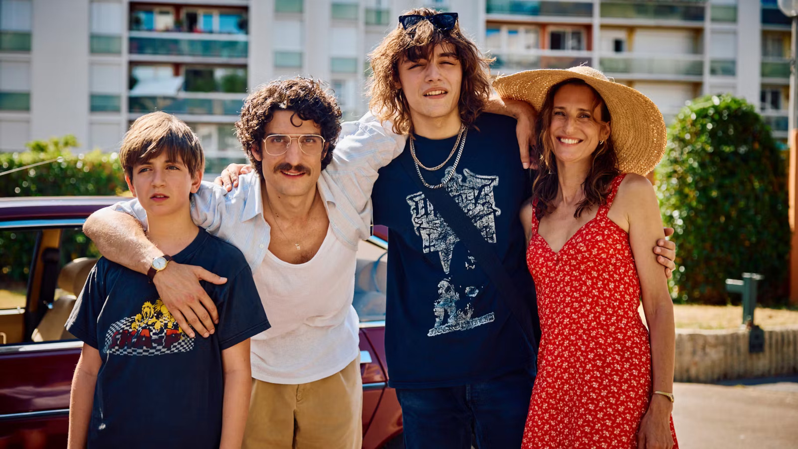 Juste une illusion : le comédien jouant l’enfant de Camille Cottin et Louis Garrel a un papa connu