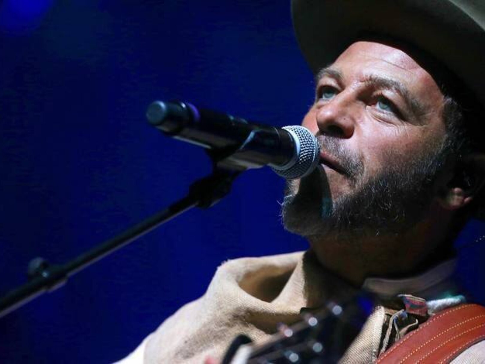 "Ça met un coup" : ce changement radical dans la vie de famille de Christophe Maé