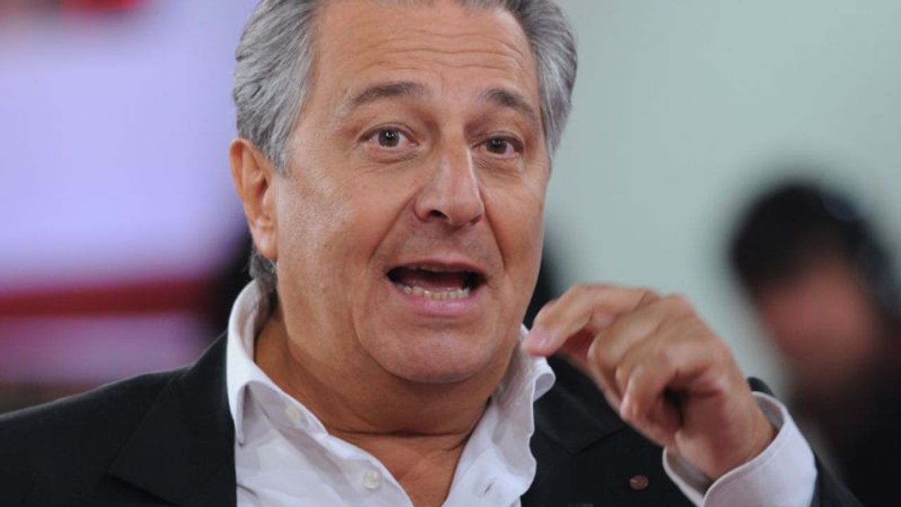 "J'aime pas du tout la familiarité" : Christian Clavier sur son rapport aux fans