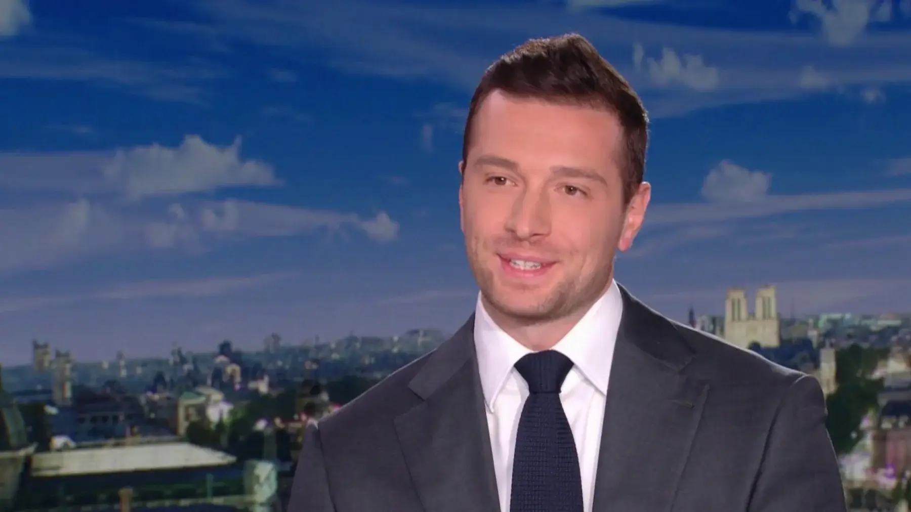 Jordan Bardella en couple : les parents de Maria Carolina de Bourbon-Siciles inquiets…