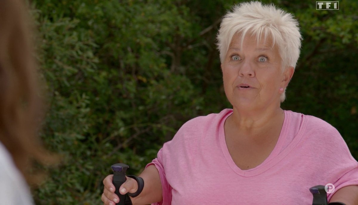 Un réalisateur de Joséphine, ange gardien interpellé après la défenestration de sa compagne