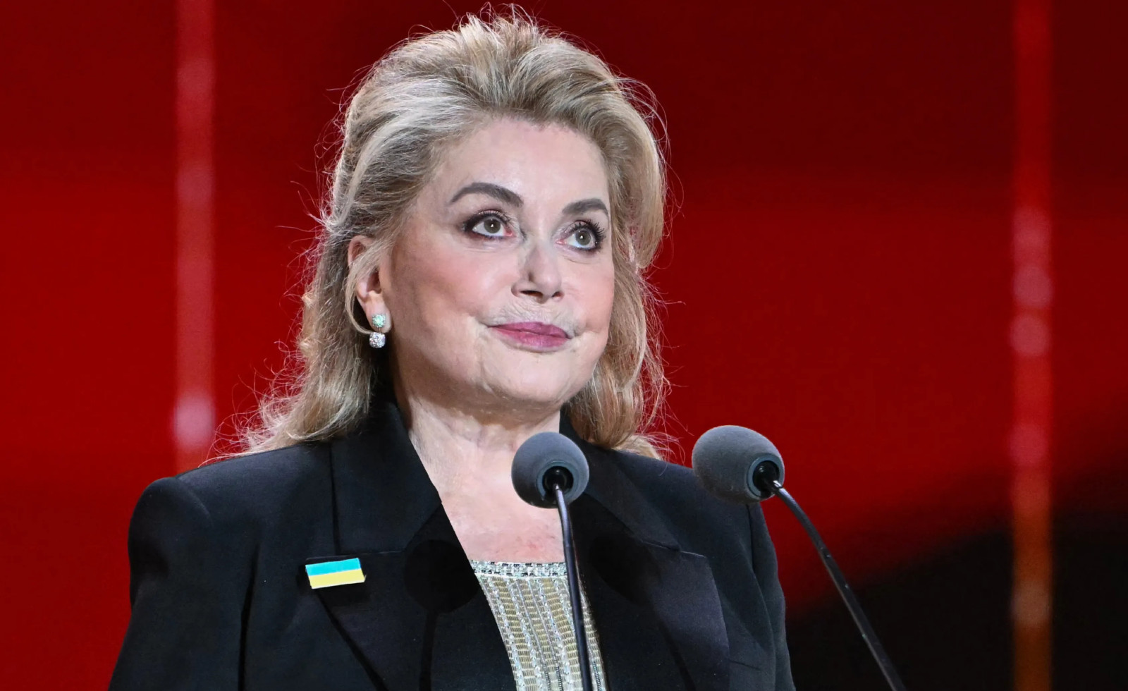 "Je ne suis pas sûre que je répondrais la vérité" : Catherine Deneuve déstabilisée à la télévision