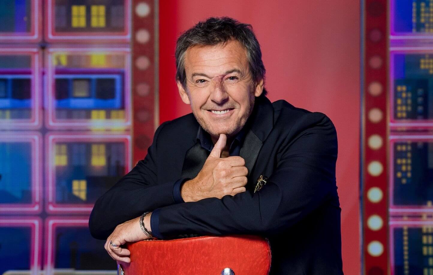 Jean-Luc Reichmann révèle ce qui exaspère son entourage au quotidien : "Ça énerve mes enfants…"