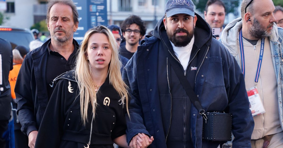 Artus officialise sa relation avec l’actrice Kim Higelin sur le tapis rouge du Festival de Cannes