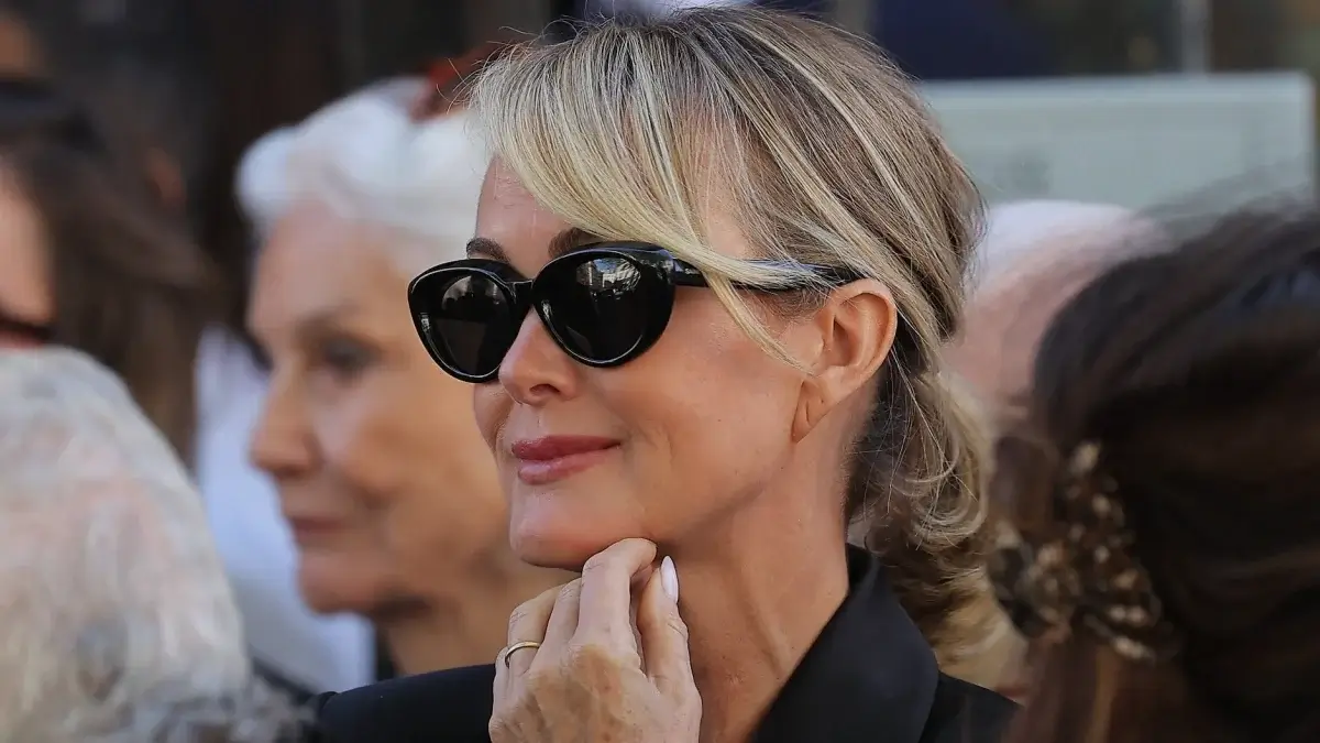 Laeticia Hallyday bouleversée par la mort de Nadia Farès : ce geste de son compagnon Serge Varsano