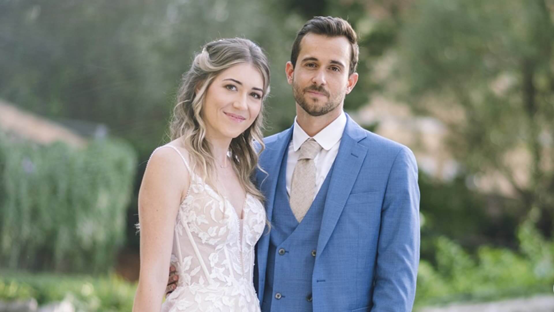 Mariés au premier regard : Mélanie partage les photos de son voyage de noces avec Antoine, un détail interpelle la Toile